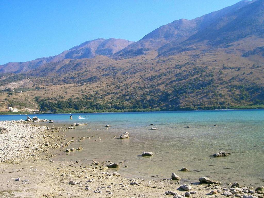 Lake Villas II Mouríon エクステリア 写真